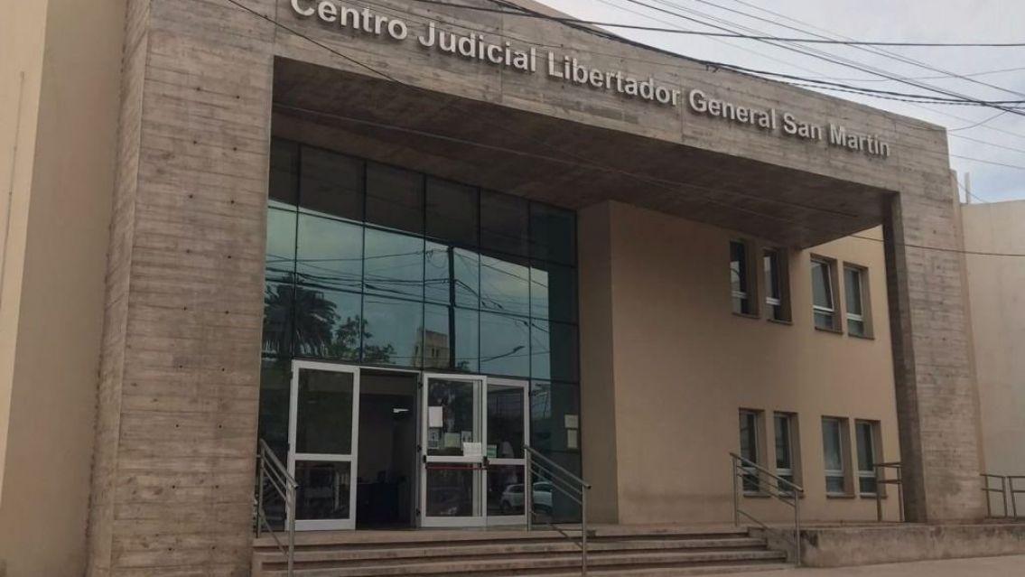 Acusan a un profesor jujeño de abusar de una alumna