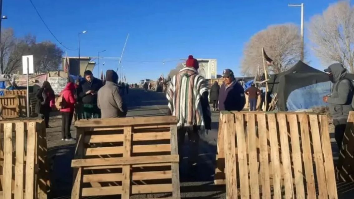 Cortes de ruta en Jujuy: retomaron el bloqueo en Abra Pampa
