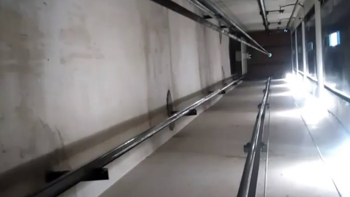 Abuela cayó por el hueco de un ascensor: Se había hecho un fondo de ojos