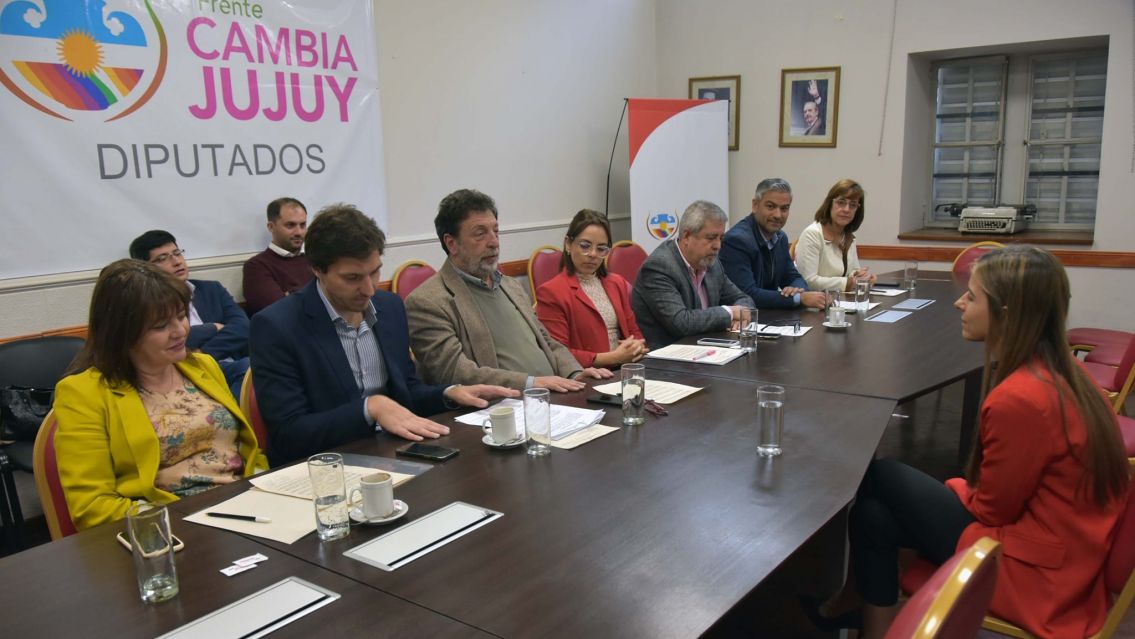 Diputados recibieron a los futuros fiscales y jueces de Jujuy