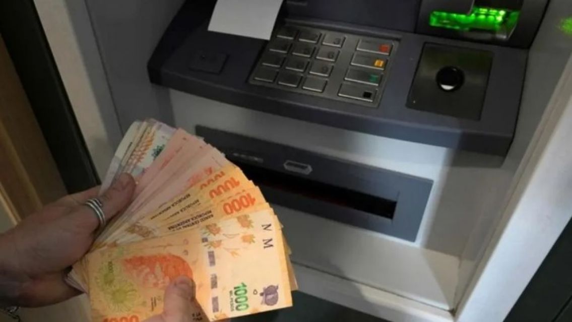 Empleados públicos de Jujuy amanecieron con plata en los cajeros ¿Qué pasó?