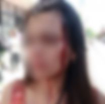 Furia en la Muni de Perico: la arañó entera y le partió una silla en la cabeza