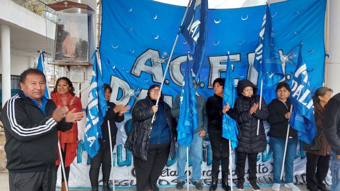 Sigue el calvario de los municipales de Palpal� por los terrenos