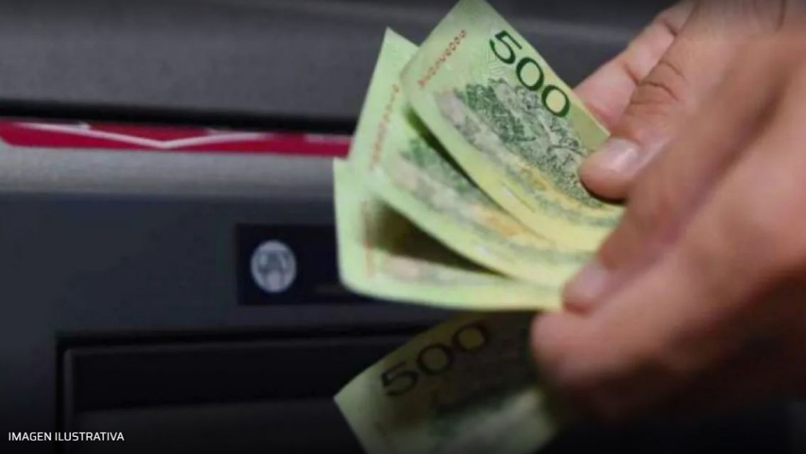 Quer�a sacar plata en un cajero y le cobraron una fortuna: no lo pod�a creer