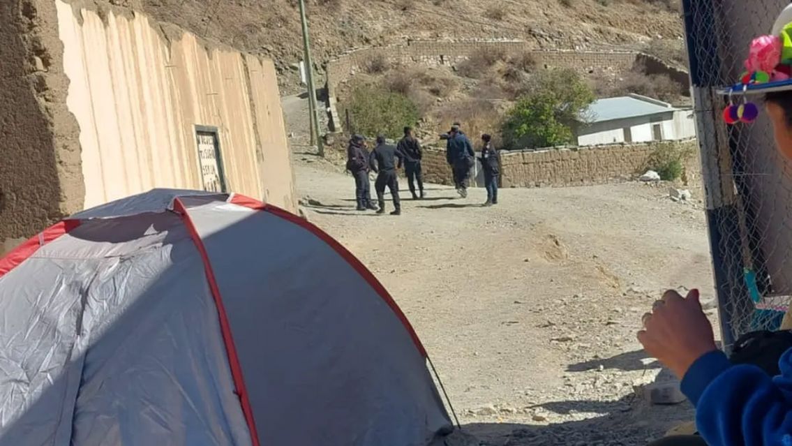 Jujeños se asentaron en "la cancha ancestral" para frenar obras en Caspalá