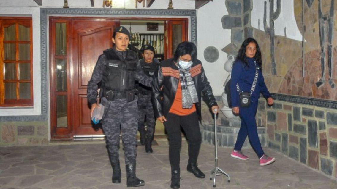 Milagro Sala fue trasladada a La Plata para continuar con un tratamiento m�dico