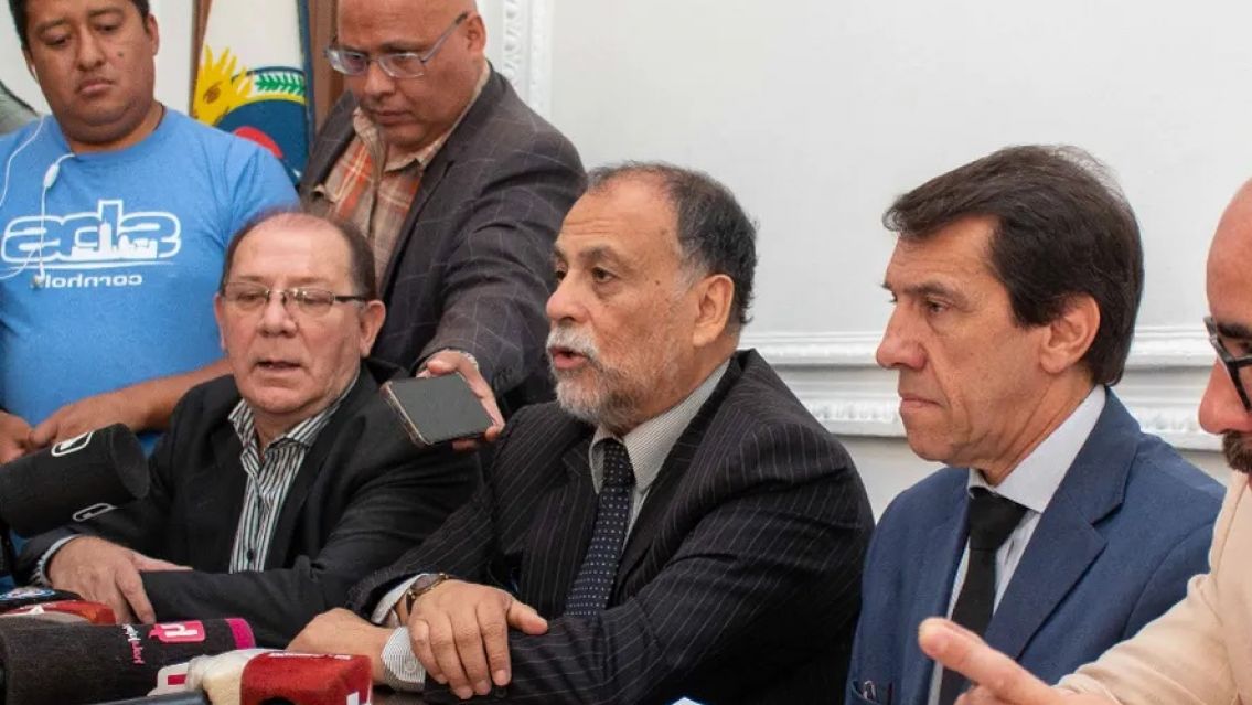 Ministro jujeño sobre los reclamos salariales: "Los aumentos superan el 100%"