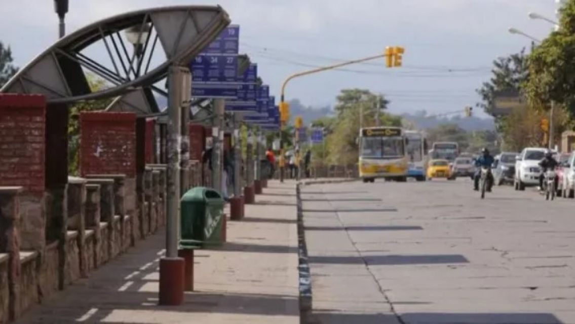 URGENTE: Desde las 14 hay paro de colectivos en Jujuy