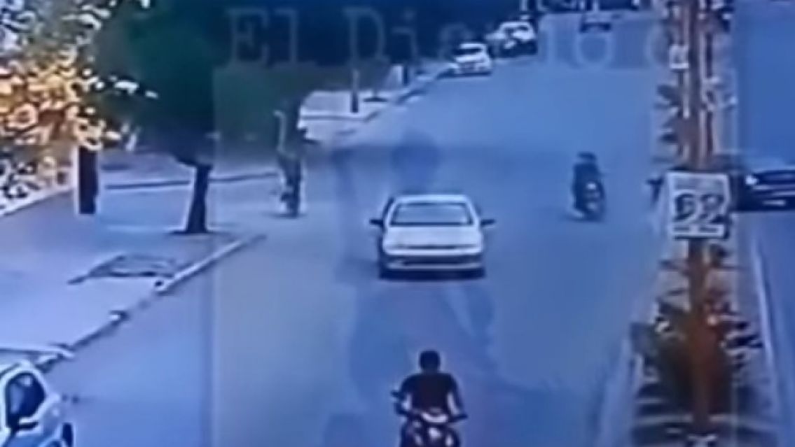 Murieron dos jóvenes jujeños tras un violento choque: Escalofriante video