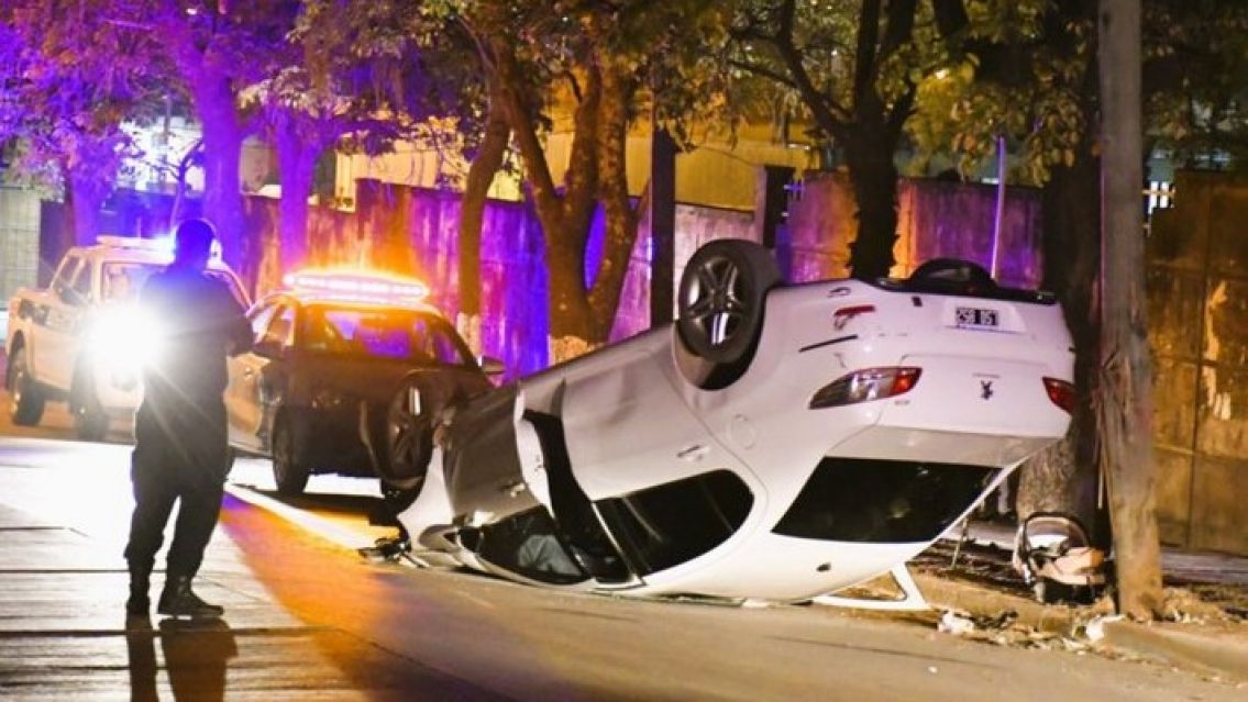 Brutal vuelco dejó a una jujeña y sus tres hijitos con heridas de gravedad