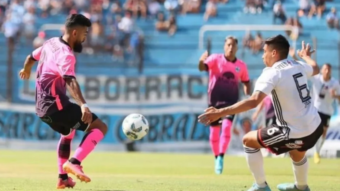 Dura derrota del lobo juje�o: cay� ante Riestra y se qued� sin reducido