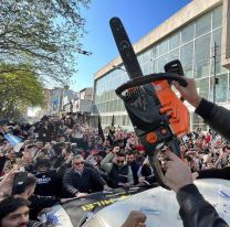 Milei puso en duda el pago del aguinaldo: "Lo que tengamos que recortar"