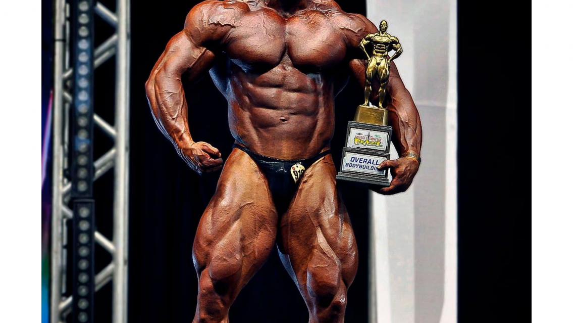 Era fisicoculturista, se someti� a una cirug�a y muri�. Hay gran conmoci�n