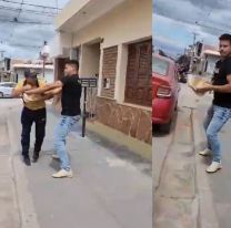 Jujuy: seguidores de Milei a las piñas con repartidores de boletas