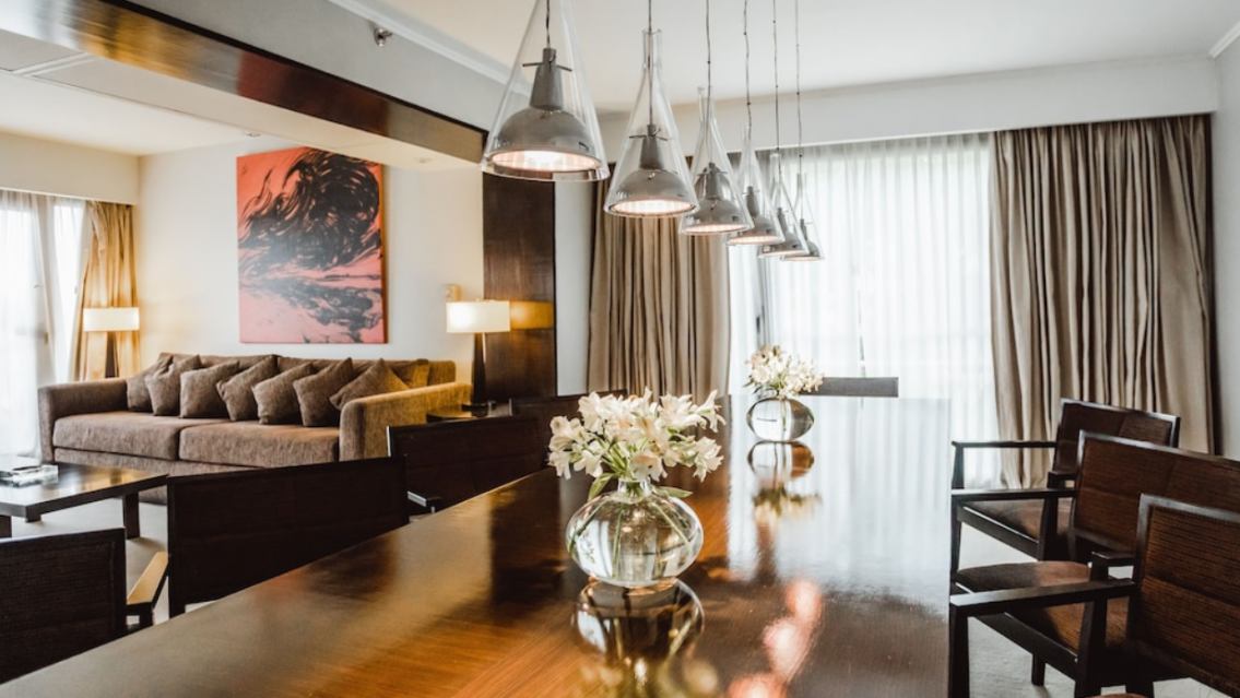 La más cara de Salta: así es la habitación de hotel que eligió María Becerra