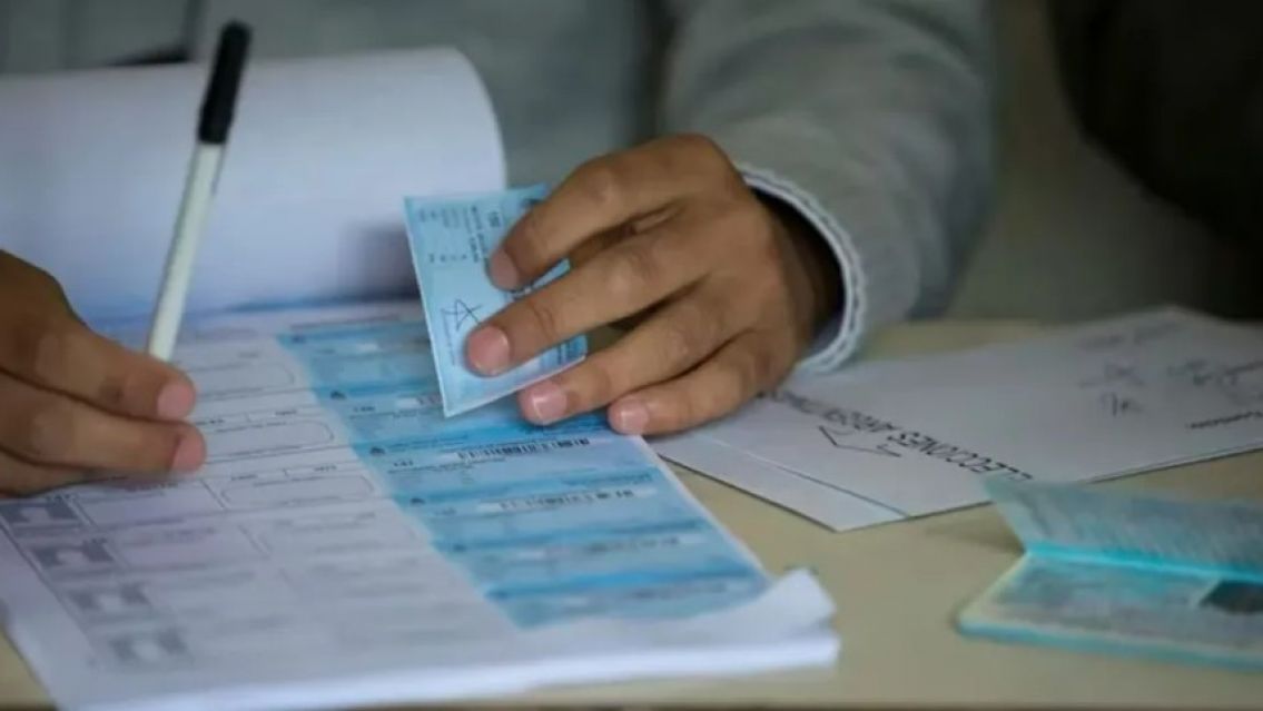 Votó el 74% del padrón: un millón y medio más de personas que en las PASO