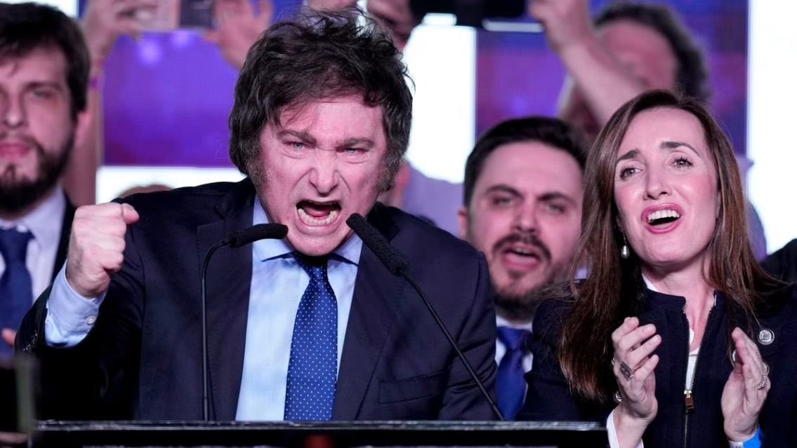 Milei festej� el segundo lugar y le hizo un gui�o al PRO para el balotaje