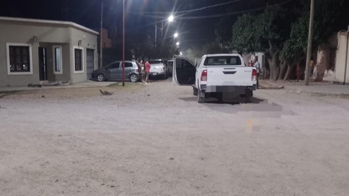 Elecciones trágicas: iba en moto, chocó con una camioneta y murió