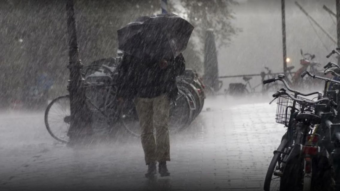 A clavar las chapas que se viene el agua: anticipan un torment�n en Jujuy