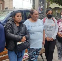 Juje&ntilde;as se manifestaron en Plaza Belgrano por la falta de viviendas