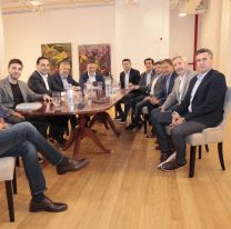 Gobernadores electos de JxC rechazaron apoyar a Milei y a Massa