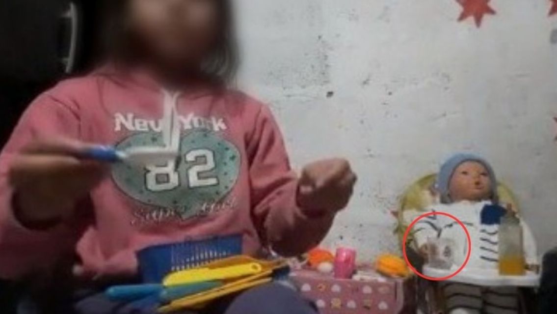 El video que aterra a todo Jujuy. El mu�eco de una nena cobr� vida