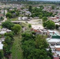 Juje&ntilde;o se sac&oacute; en la calle, revis&oacute; el celular de su novia y la apu&ntilde;al&oacute;