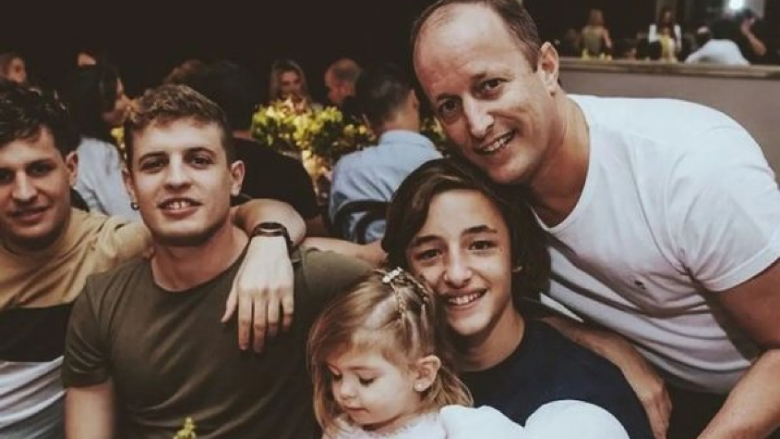 "Porqu� te escap�s", el hijo de Insaurralde lapidario con el asunto del "YateGate"