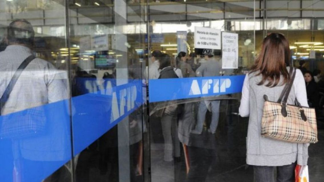 La recaudaci�n tributaria en Argentina aument�: pero ya se la comi� la inflaci�n