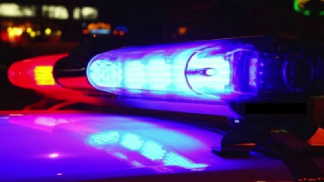 Un hombre de 43 a�os qued� tirado en medio de la calle: ten�a heridas en el pecho
