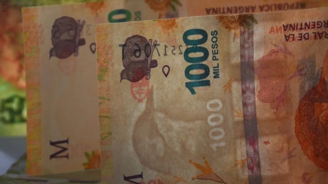 [ATENCI�N] El ins�lito error que habr�an encontrado en el billete de $1000