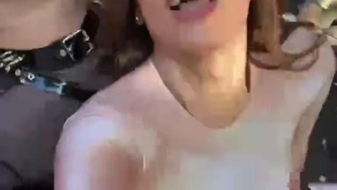 Toples de Flor de la V en la marcha del Orgullo en Buenos Aires. Enloqueci� a todos