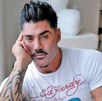 Filtran una foto de la tumba de Ricardo Fort y un detalle de la lápida llamó la atención