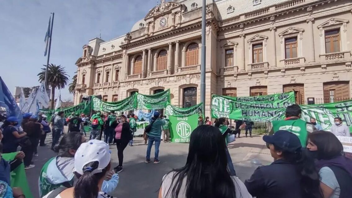 Habr� otro paro en Jujuy este jueves: la medida de los estatales