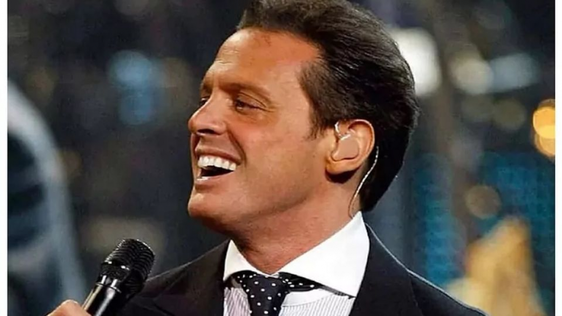 ¿Luis Miguel con intenciones políticas? Mandó a construir casas en Acapulco