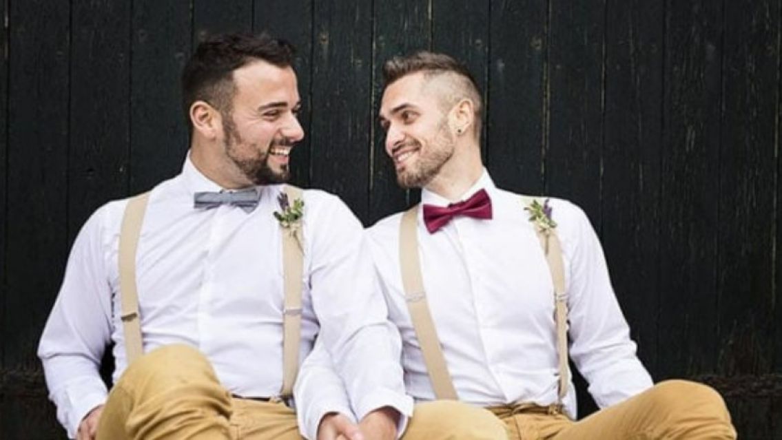 Autorizan a gays y trans a ser padrinos de boda y bautismo