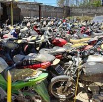 Así robaban motos del cancho municipal en el barrio Almirante Brown