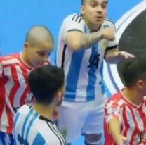 Paraguay abandonó la cancha y el equipo argentino se proclama campeón
