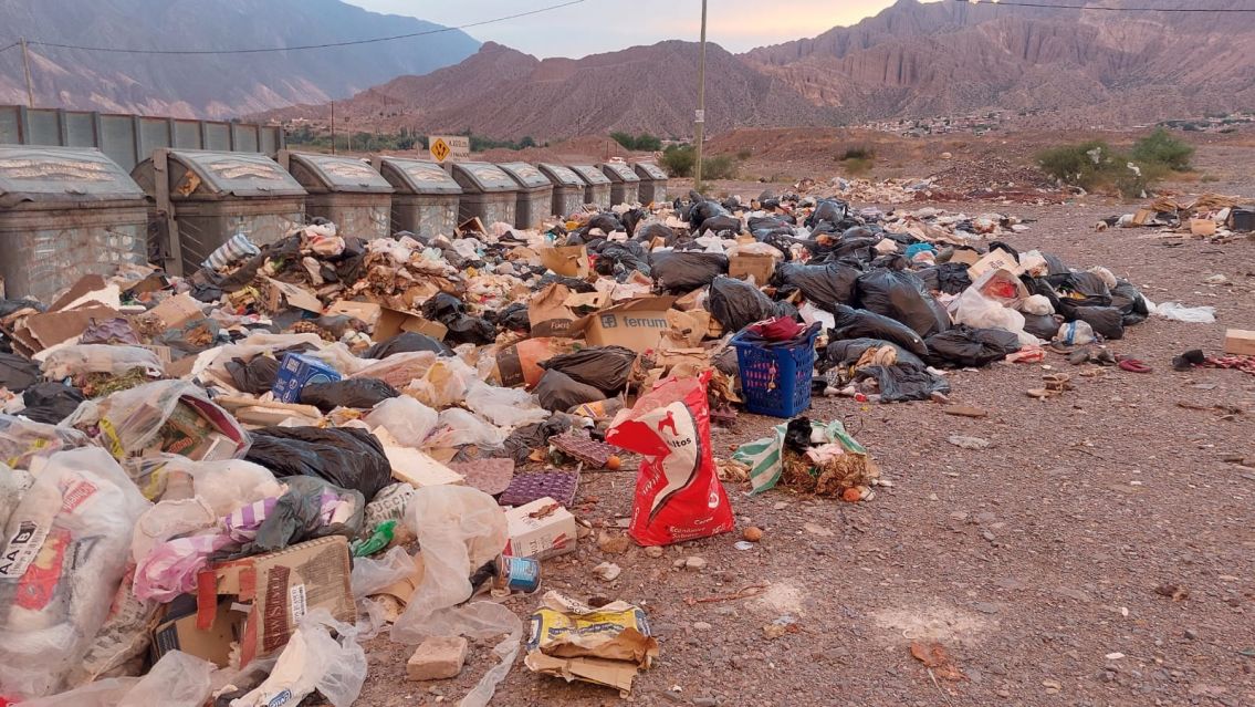 Viaj� a Tilcara para disfrutar y termin� vomitando del asco