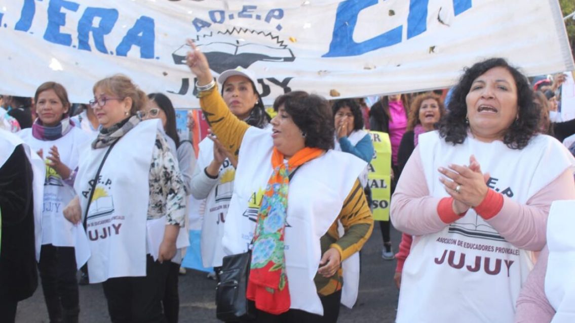 El Gobierno de Jujuy ofreció a los gremios docentes un aumento salarial del 10%