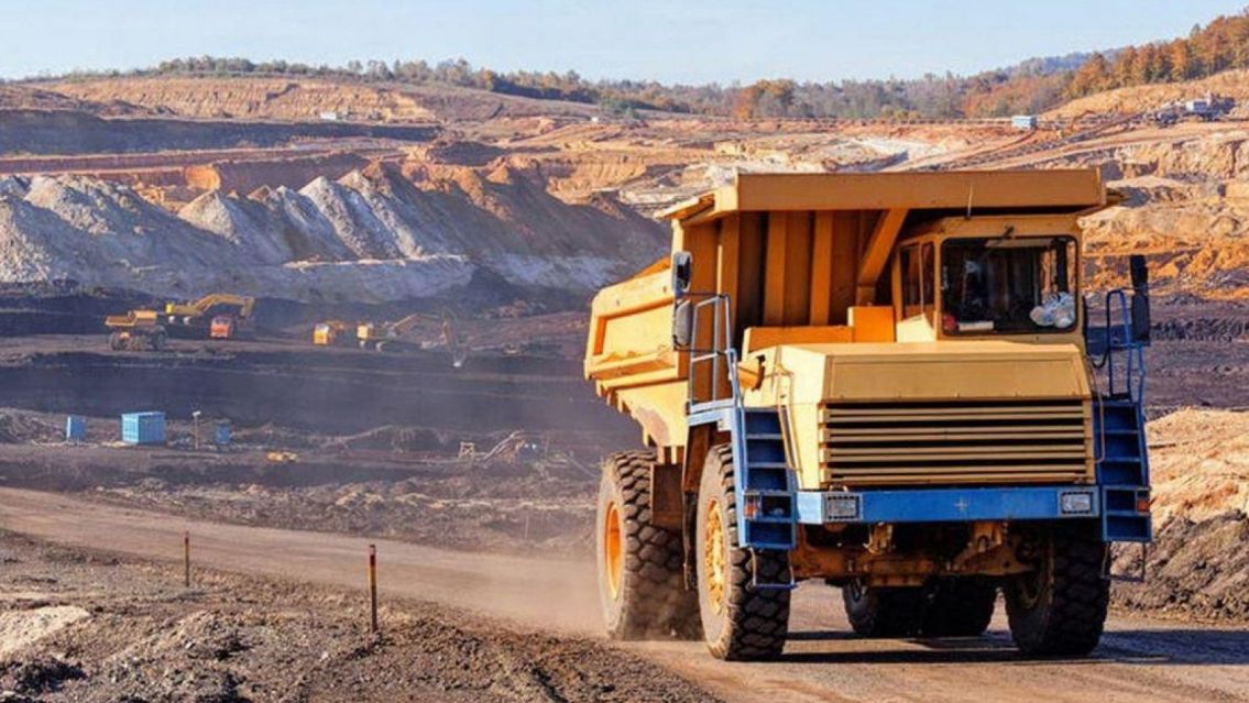 Intendente propone un impuesto al transporte minero en su municipio