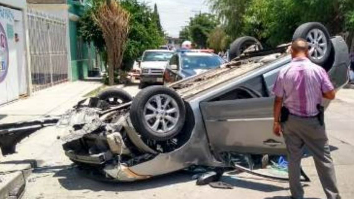 Impresionante vuelco en La Quiaca: No murió nadie de milagro
