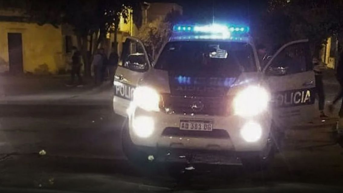 A los gritos, ofrec�a vender a su peque�a hija por 500 pesos