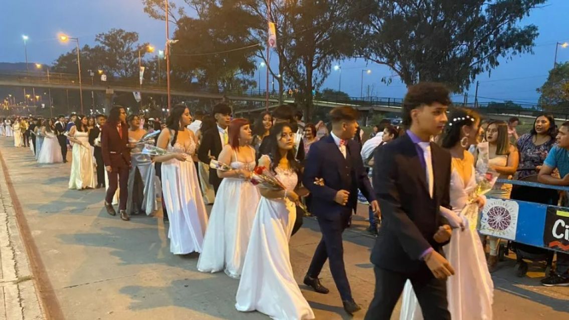 Cena Blanca: "Preferimos la cena tradicional con pasarela"