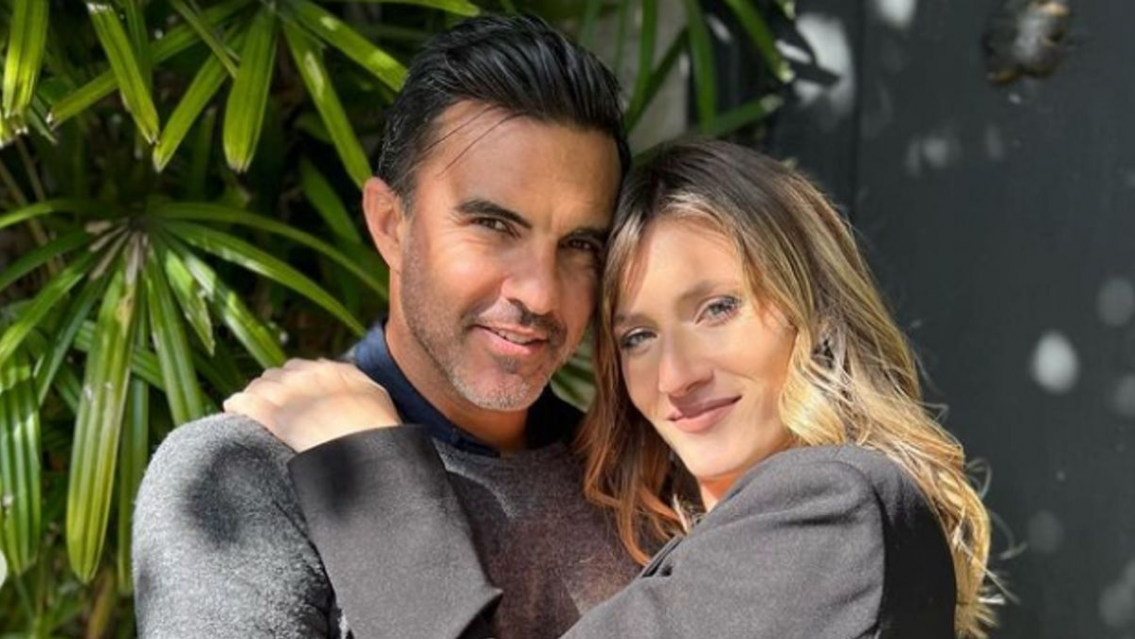 Acorralados econ�micamente Mica Viciconte y Fabi�n Cubero empezaron a vender sus cosas