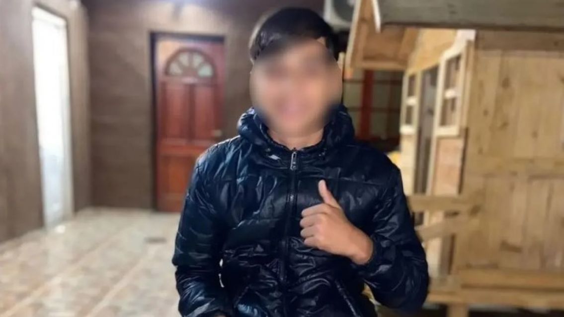 Un chico de 13 años fue brutalmente atacado a ladrillazos por una patota y está en coma