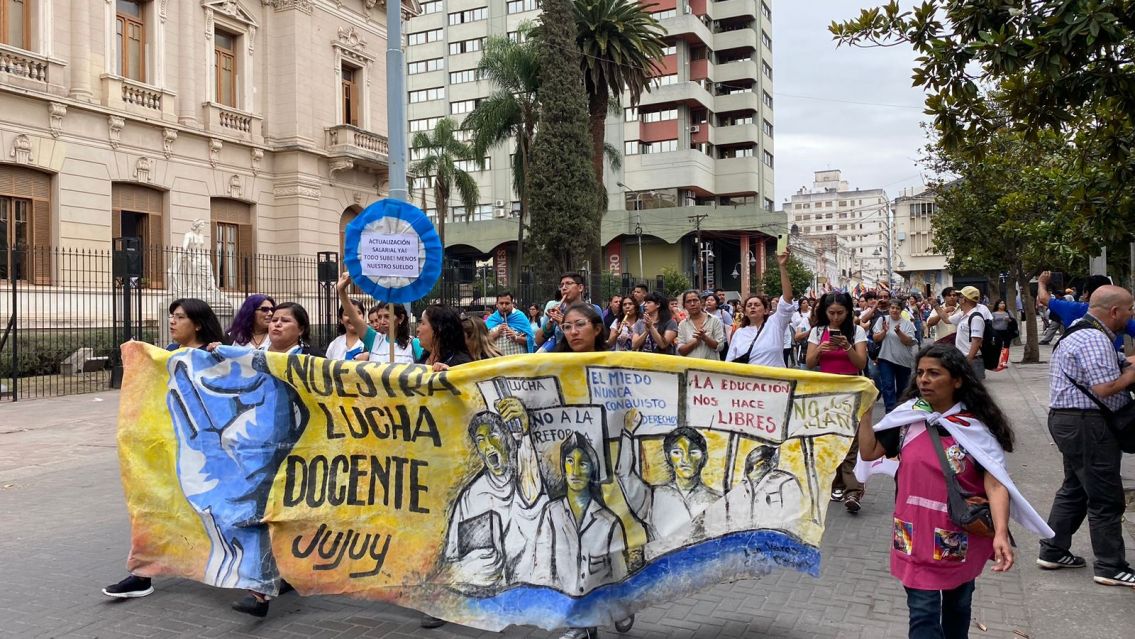 Gremios de Jujuy rechazan la propuesta salarial y el bono de 100 mil pesos