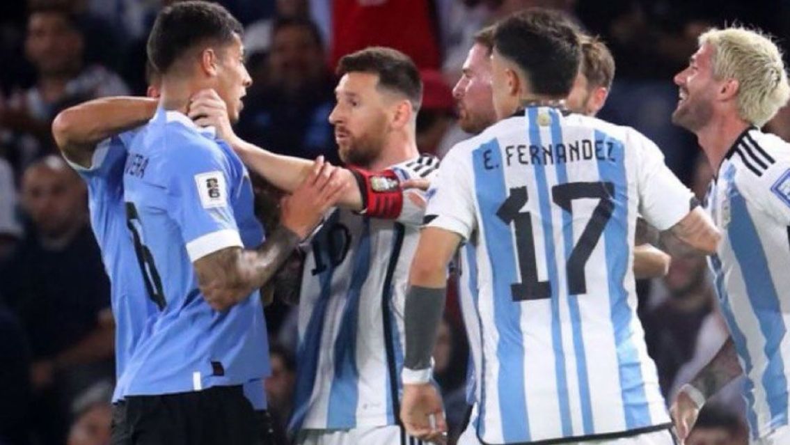 Se conoció cual fue el fuerte insulto que le dijeron a De Paul y enfureció a Messi