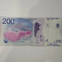 Pagan 250 mil pesos por un error que trae el billete de 200 pesos