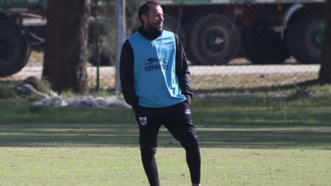 El "lobo" se queda sin Ramasco, Gil y Bóveda